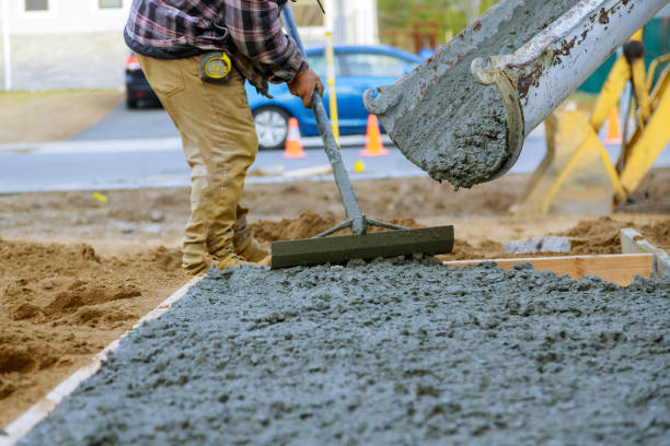 Best Concrete Demolition Services in Valley View, OH